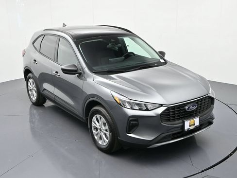New 2026 Ford Escape Active w/ Active Premium Tech Pack AWD/4WD image 17