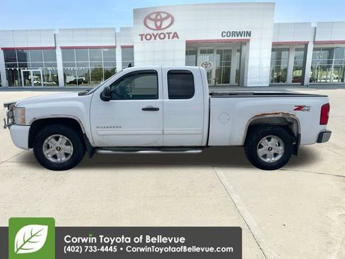 Used 2010 Chevrolet Silverado 1500 LT w/ Power Pack Plus AWD/4WD image 2