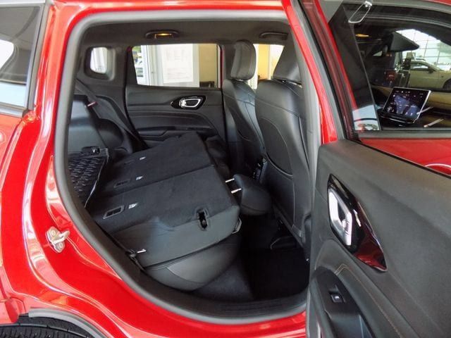 Certified 2022 Jeep Compass Limited AWD/4WD image 14