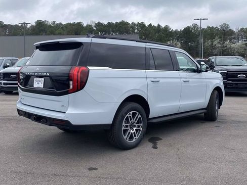 New 2026 Ford Expedition Max Active RWD image 3