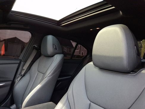 Used 2020 BMW 330i xDrive Sedan w/ Driving Assistance Package image 18