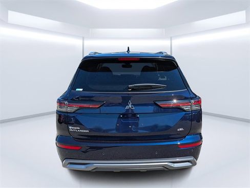 New 2025 Mitsubishi Outlander SEL image 4