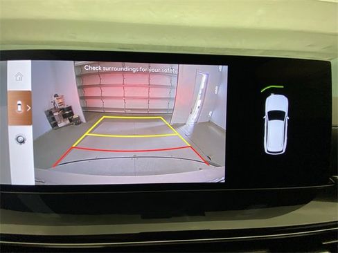 Used 2025 Genesis GV80 2.5T Standard image 17