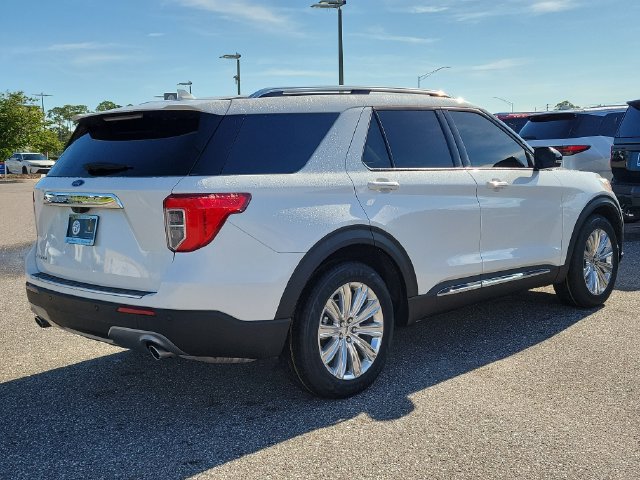Used 2024 Ford Explorer Limited w/ Limited Technology Package RWD image 4