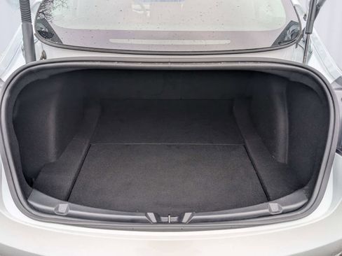 Used 2022 Tesla Model 3 Performance image 11