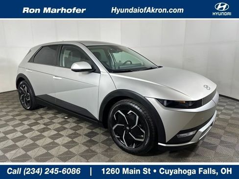 Used 2024 Hyundai Ioniq 5 SEL image 1