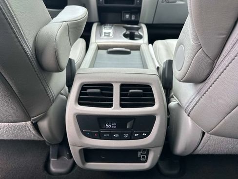 Used 2021 Honda Pilot Special Edition image 13