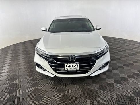 Used 2021 Honda Accord Touring image 3