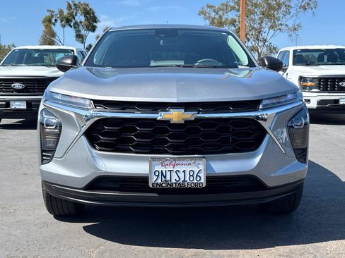 Used 2024 Chevrolet Trax LS FWD image 5
