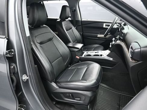 Certified 2023 Ford Explorer Limited image 29