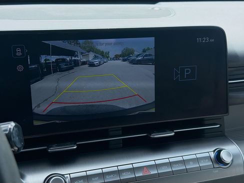 Used 2024 Hyundai Kona SEL FWD image 11