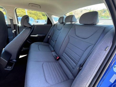 Certified 2025 Kia K4 EX image 15