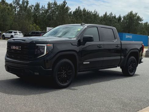 Used 2024 GMC Sierra 1500 Elevation image 4
