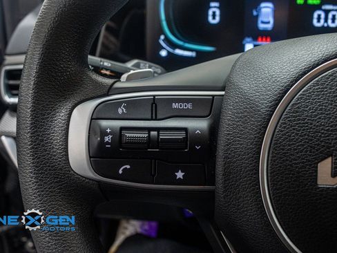 Used 2024 Kia Sportage LX image 14