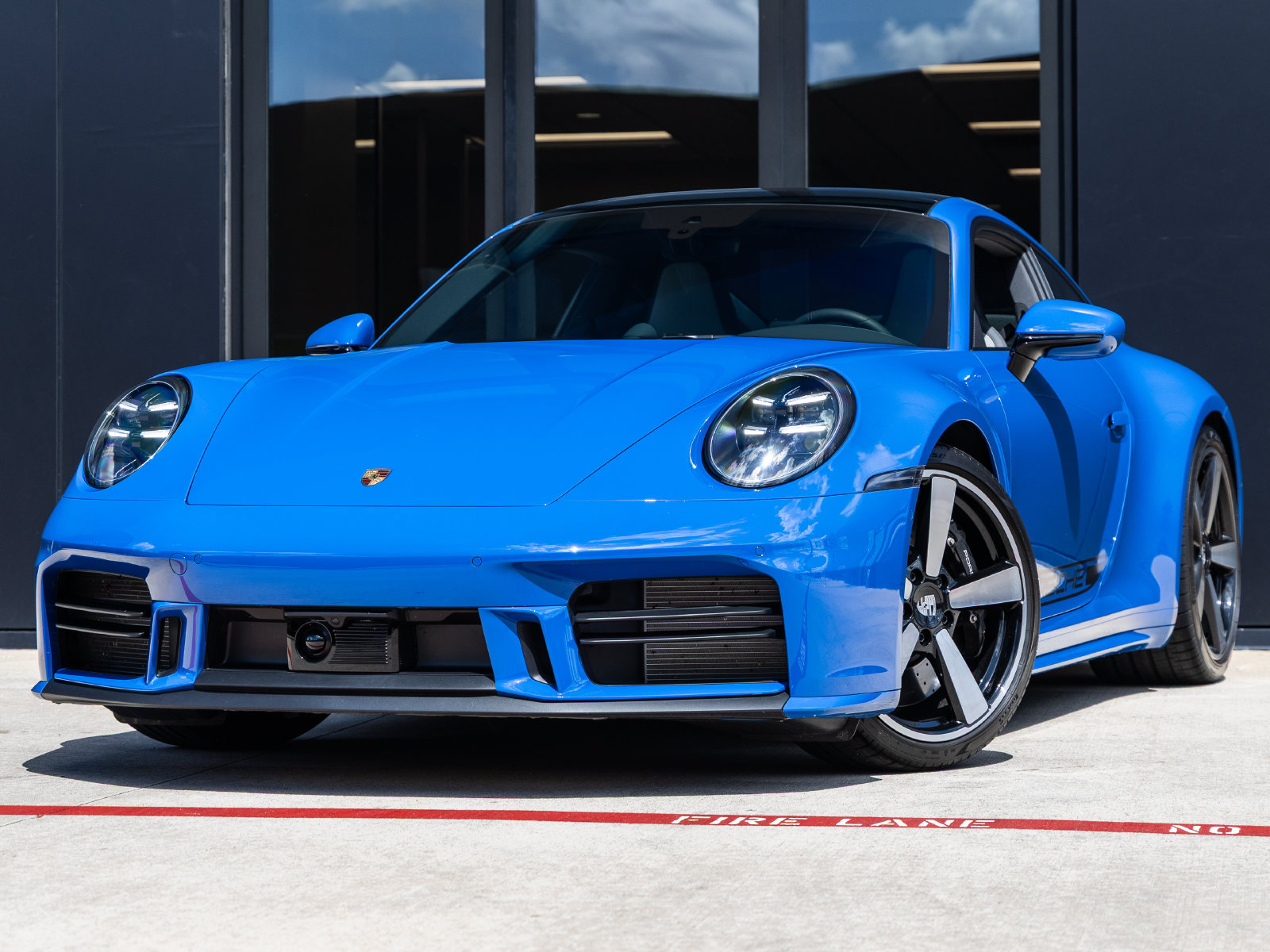 Certified 2026 Porsche 911 Carrera 4S AWD/4WD image 1