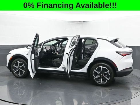 New 2026 Chevrolet Equinox EV LT image 44