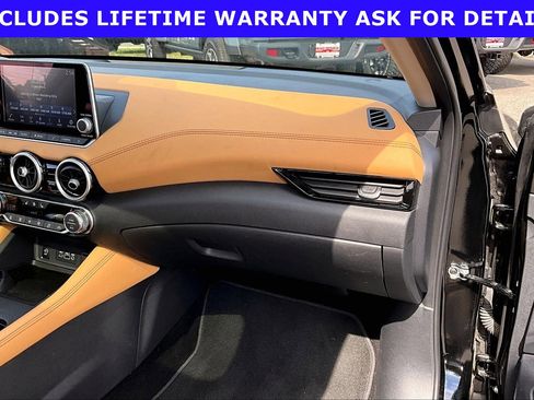 Used 2024 Nissan Sentra SV w/ SV Premium Package FWD image 13