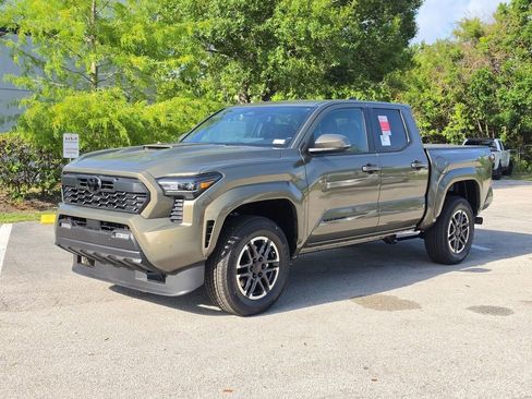 New 2026 Toyota Tacoma TRD Sport w/ TRD Sport Upgrade Package AWD/4WD image 31