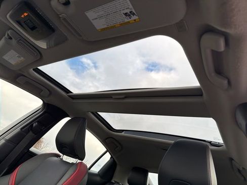 Used 2024 Toyota Prius Prime Premium image 14