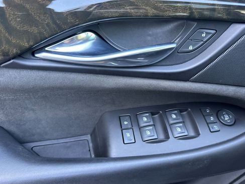 Used 2019 Cadillac Escalade ESV Platinum image 12