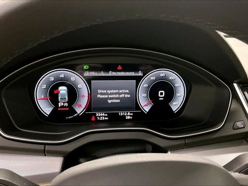 Used 2025 Audi Q5 2.0T Premium w/ Convenience Plus Package image 23