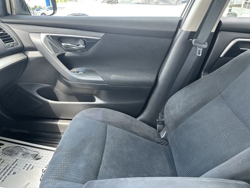Used 2014 Nissan Altima 2.5 S w/ Display Audio Package FWD image 28