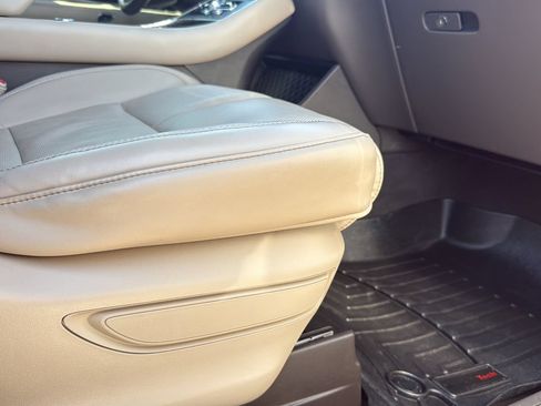 Certified 2020 Lincoln Aviator Grand Touring w/ Equipment Group 302A AWD/4WD image 24