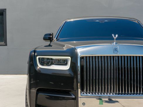 Used 2021 Rolls-Royce Phantom Sedan RWD image 30