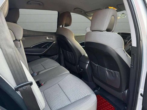 Used 2017 Hyundai Santa Fe Sport image 13