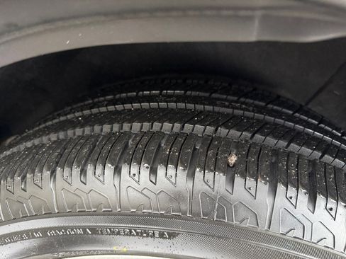 Certified 2022 Subaru Ascent Limited w/ Technology Package image 24