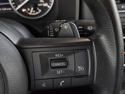 Used 2023 Nissan Rogue S FWD image 28