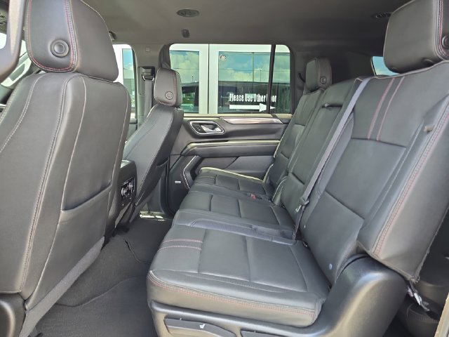 Certified 2024 Chevrolet Suburban RST RWD image 15