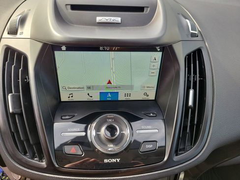 Used 2017 Ford Escape Titanium AWD/4WD image 34