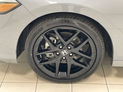 Used 2025 Honda Civic Sport image 23