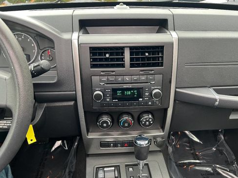 Used 2010 Jeep Liberty Sport w/ Popular Equipment Group image 35