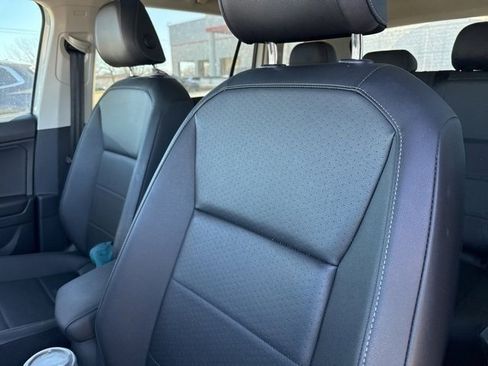 Used 2020 Volkswagen Tiguan SEL image 9