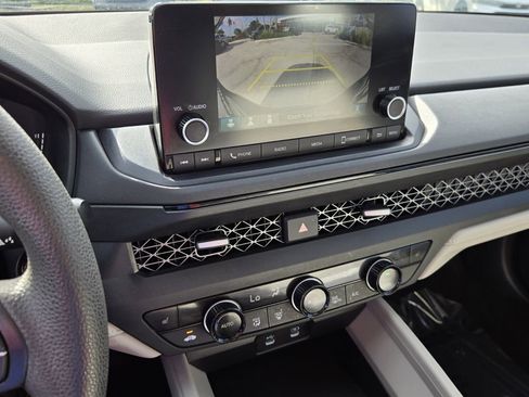 Used 2023 Honda Accord EX image 22