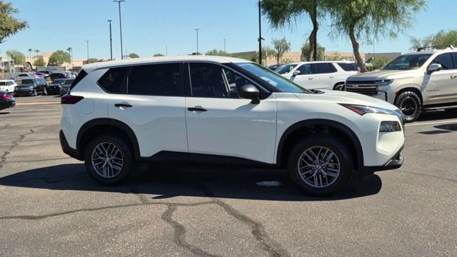 Used 2021 Nissan Rogue S FWD image 9