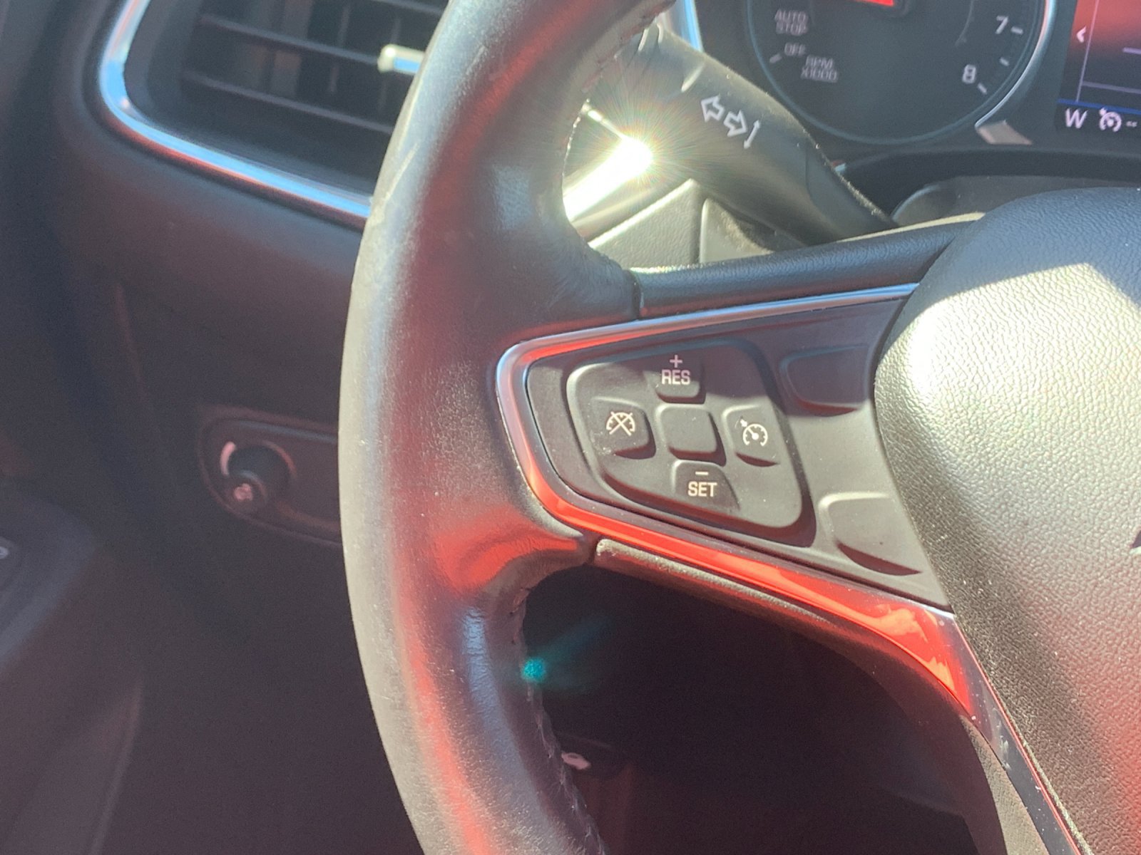 Used 2019 Chevrolet Equinox LT AWD/4WD image 28
