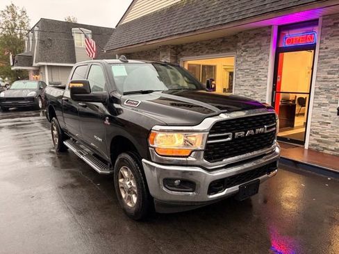Used 2024 RAM 2500 Big Horn AWD/4WD image 3