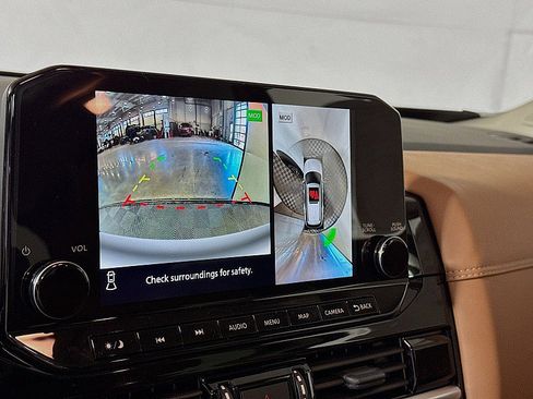 New 2025 Nissan Pathfinder Platinum w/ Cargo Package image 17