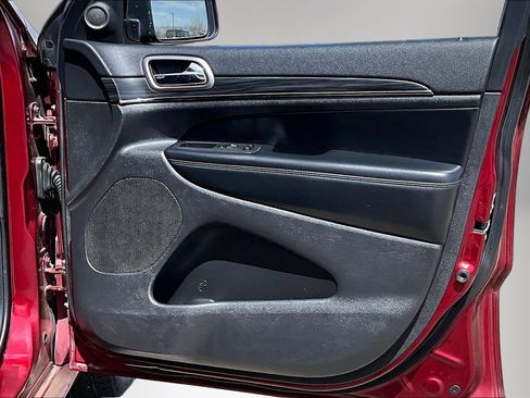 Used 2020 Jeep Grand Cherokee Limited X image 28