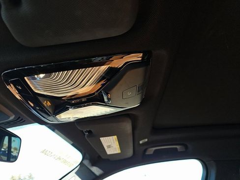 Used 2022 BMW X5 xDrive40i w/ M Sport Package image 8