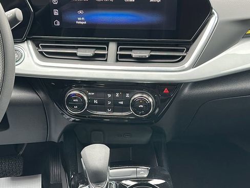 New 2026 Chevrolet Trax LT image 20