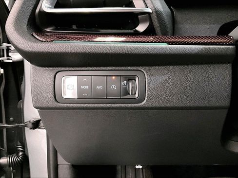 Used 2026 Chevrolet Traverse RS AWD/4WD image 39