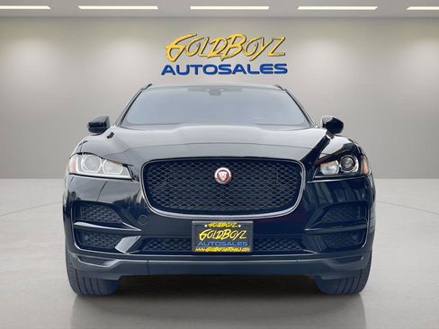Used 2018 Jaguar F-PACE Premium image 8