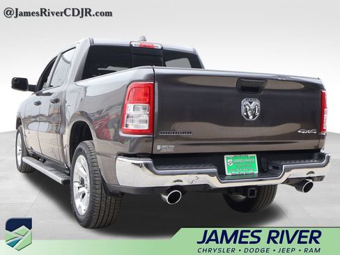 Used 2023 RAM 1500 Big Horn AWD/4WD image 3