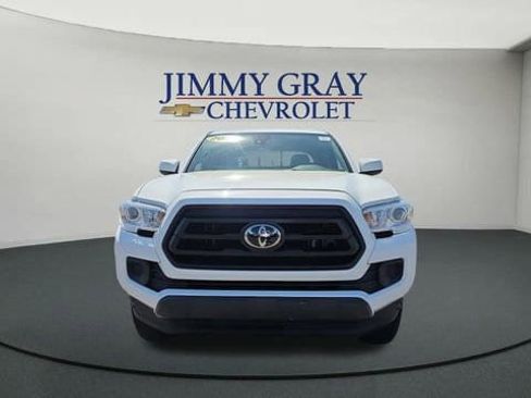 Used 2021 Toyota Tacoma SR w/ SR Convenience Package image 8