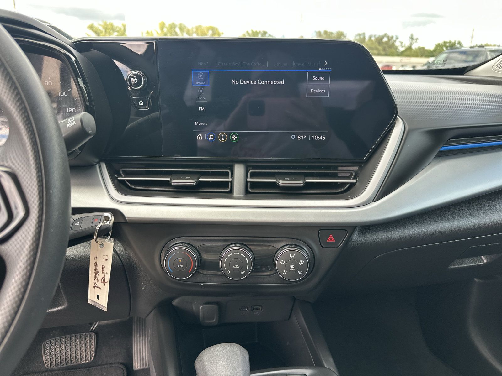 Used 2026 Chevrolet Trax LS FWD image 4