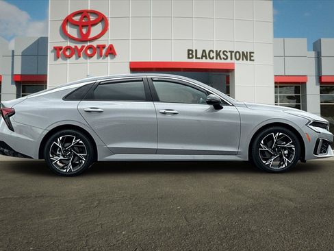 Used 2025 Kia K5 GT-Line FWD image 2